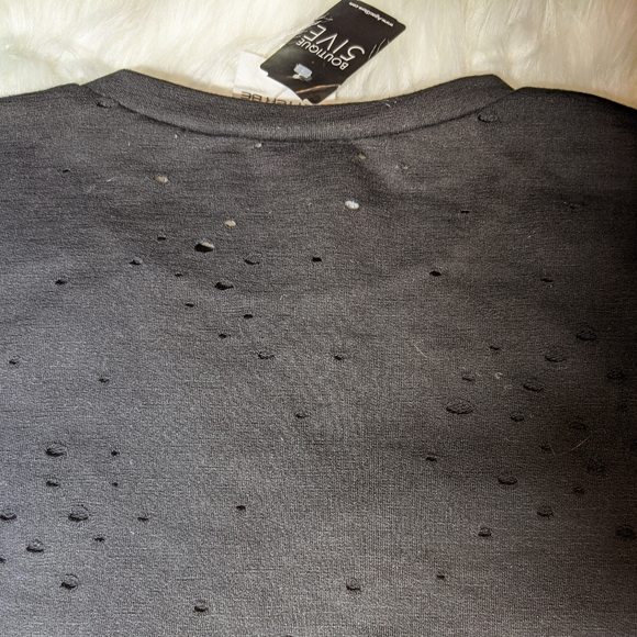 NWT T-Shirt Dress Distressed w/ 3-D Rose Applique - Picture 8 of 8